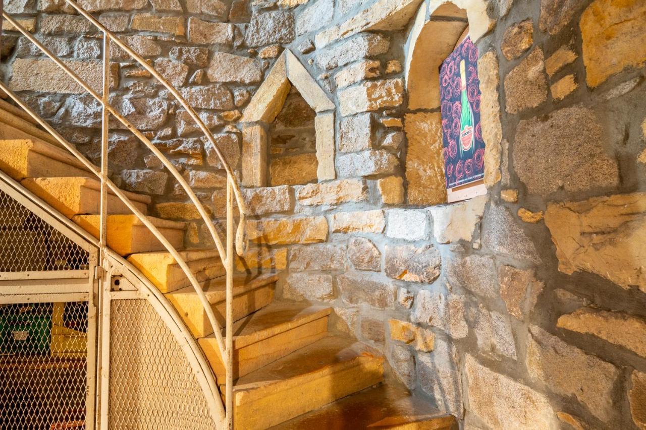 Aux Prisons De Montagny Bed & Breakfast Montagny  Exterior photo