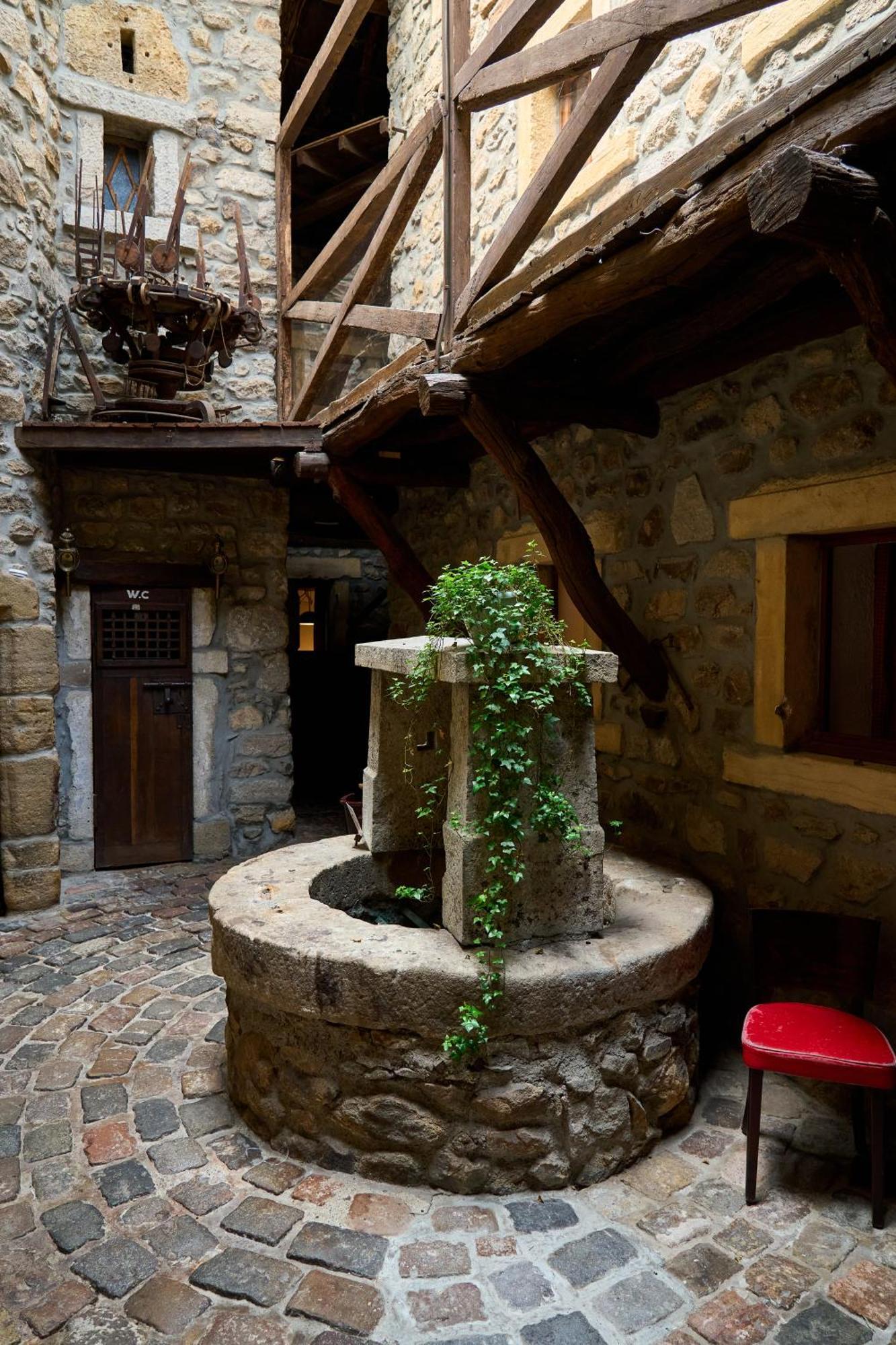 Aux Prisons De Montagny Bed & Breakfast Montagny  Exterior photo
